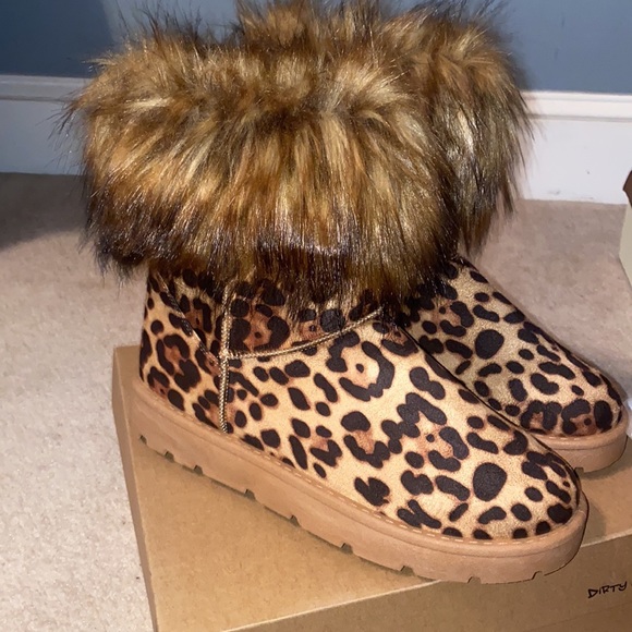New! Leopard fur boots (women’s) - Picture 3 of 7